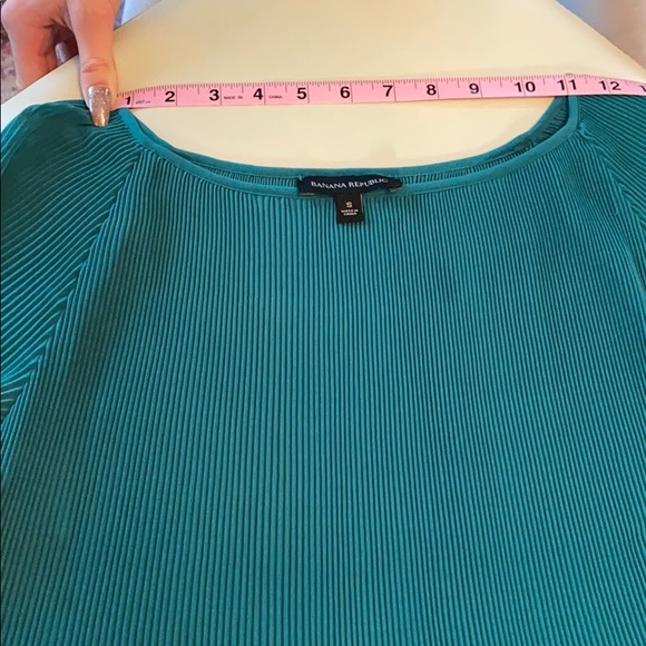 Banana Republic Short Sleeve Shirt - Picture 6 of 7